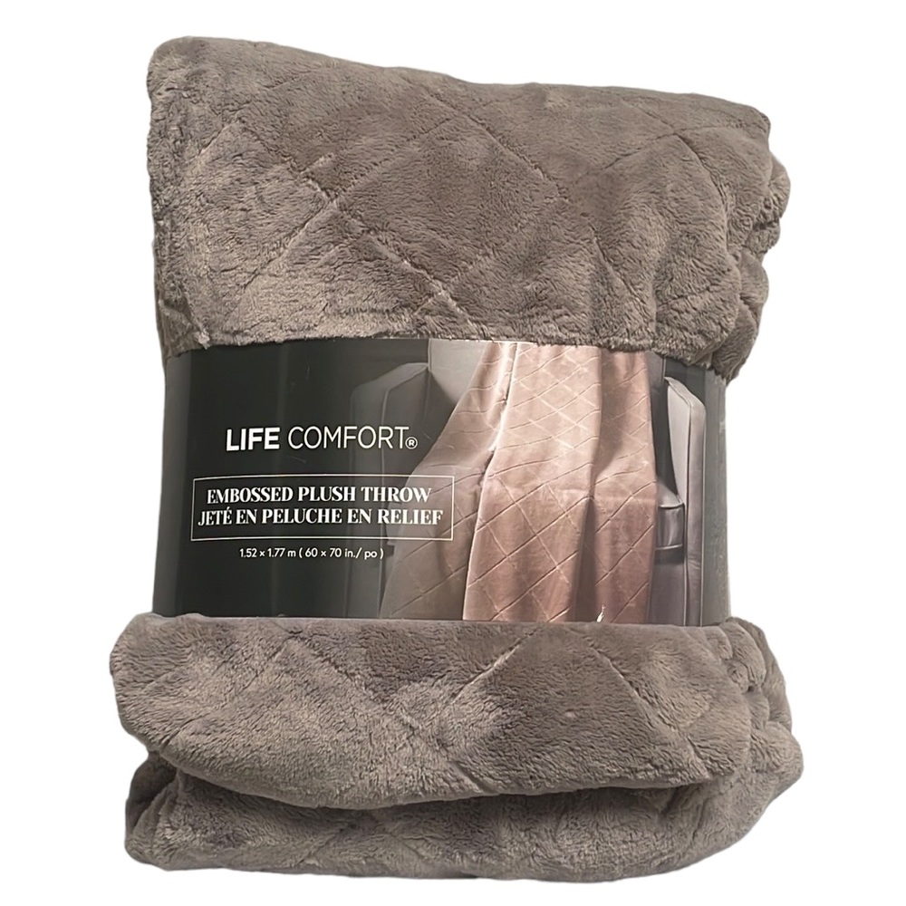 Life Comfort - Embossed Plush Throw